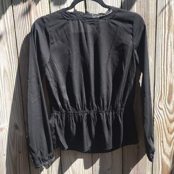 Abercrombie & Fitch Long Sleeve Black Lace Trim Blouse Small - Picture 2 of 7
